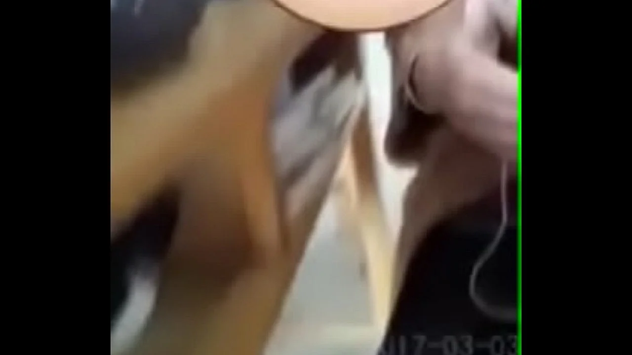Galawang Pasimple Sa School Blowjob