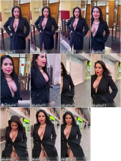 Kesha Ortega Public Flash Latina Outdoor